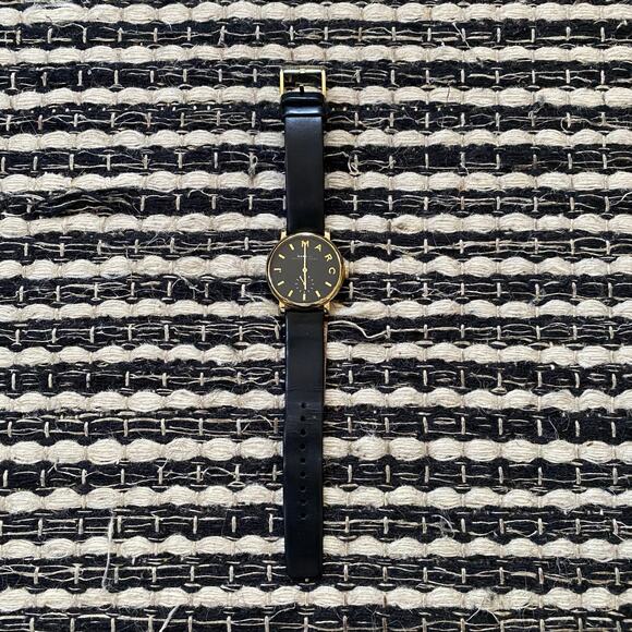 🌿Marc By Marc Jacob’s Women’s Analog Black Leather Strap Baker Watch - Picture 1 of 10